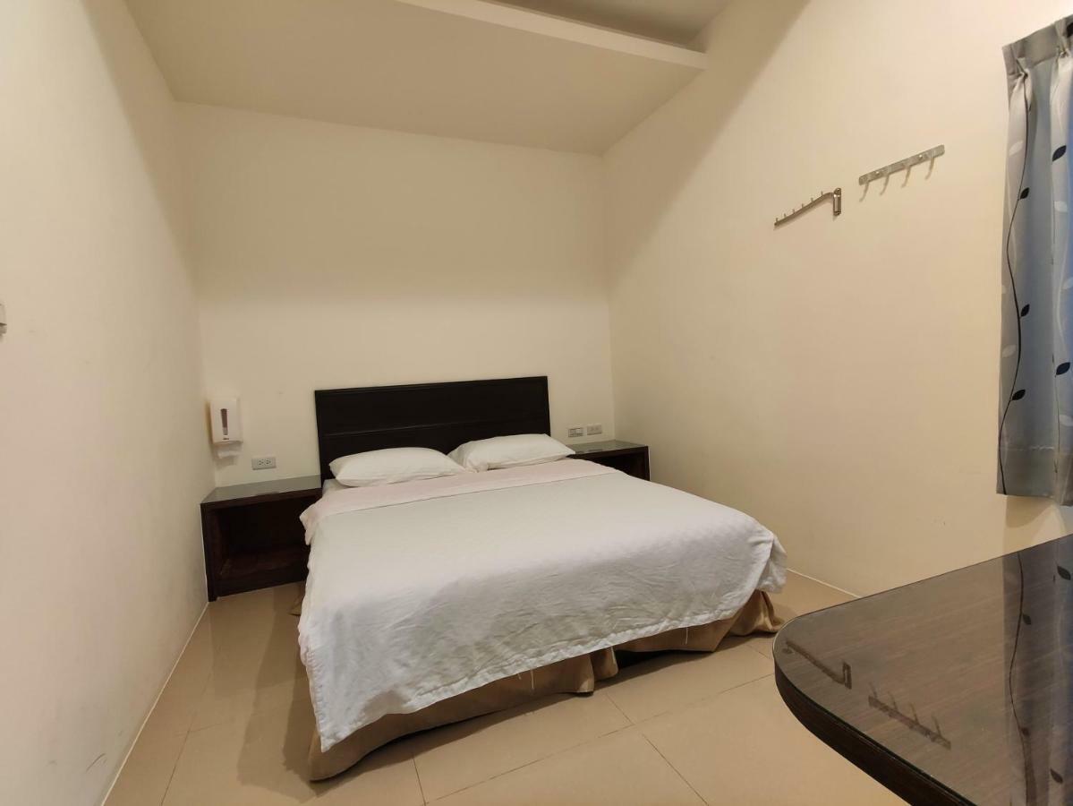 Feng Homestay Zhongpu ภายนอก รูปภาพ